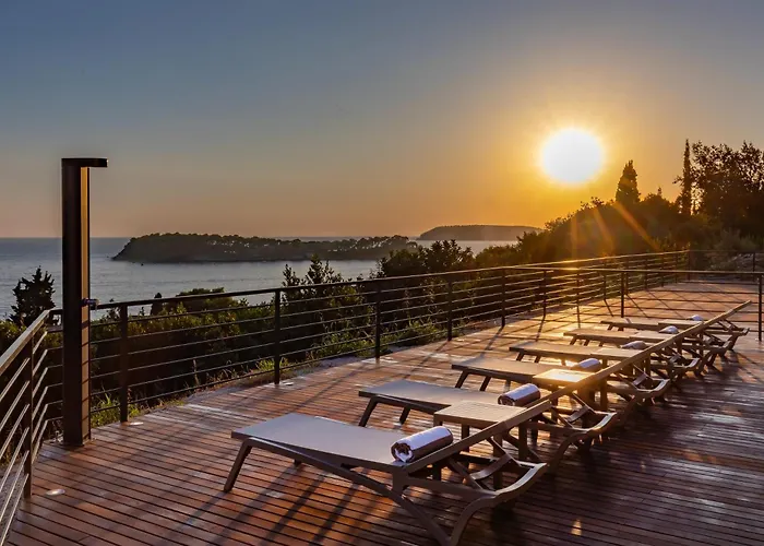 Luxury Divino Апартаменты *